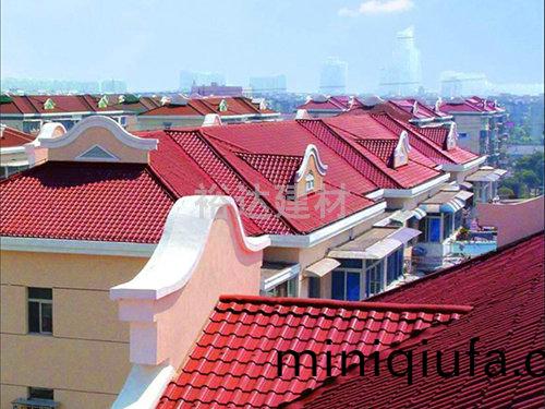 高(gao)檔(dang)彆(bie)墅(shu)屋麵