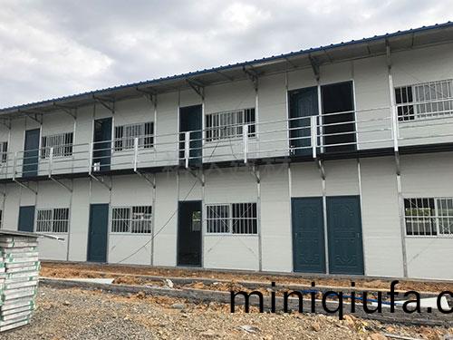 活(huo)動闆(ban)房(fang)