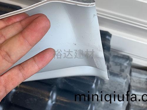 普通(tong)料(liao)四層樹脂瓦