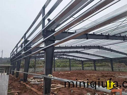 鋼(gang)結(jie)構(gou)廠房(fang)